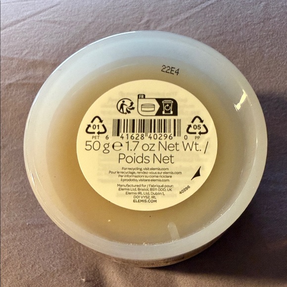 ELEMIS Pro-Collagen Naked Cleansing Balm - Picture 2 of 5